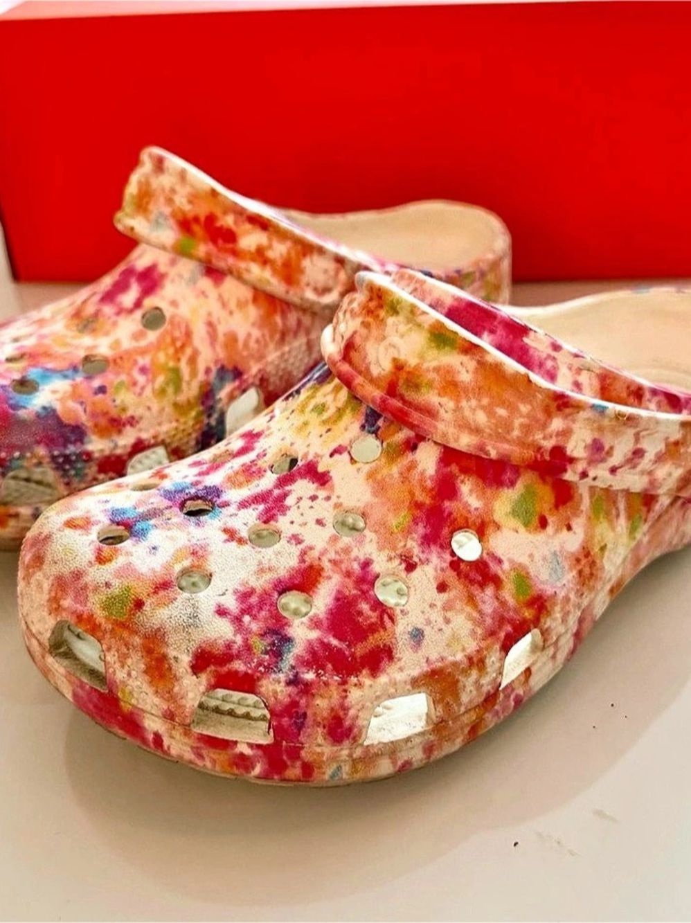 Crocs Classic Tie Dye Graphic Clog